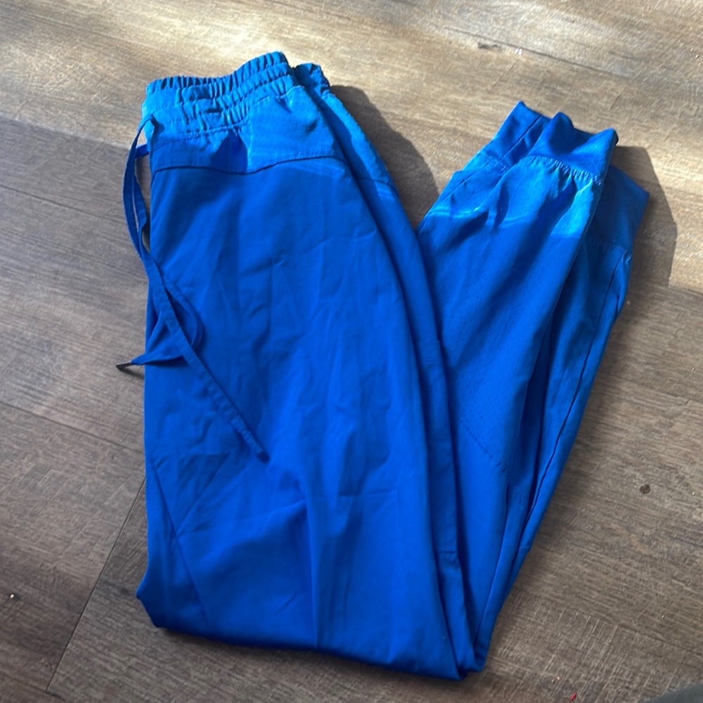 Barco one jogger scrubs